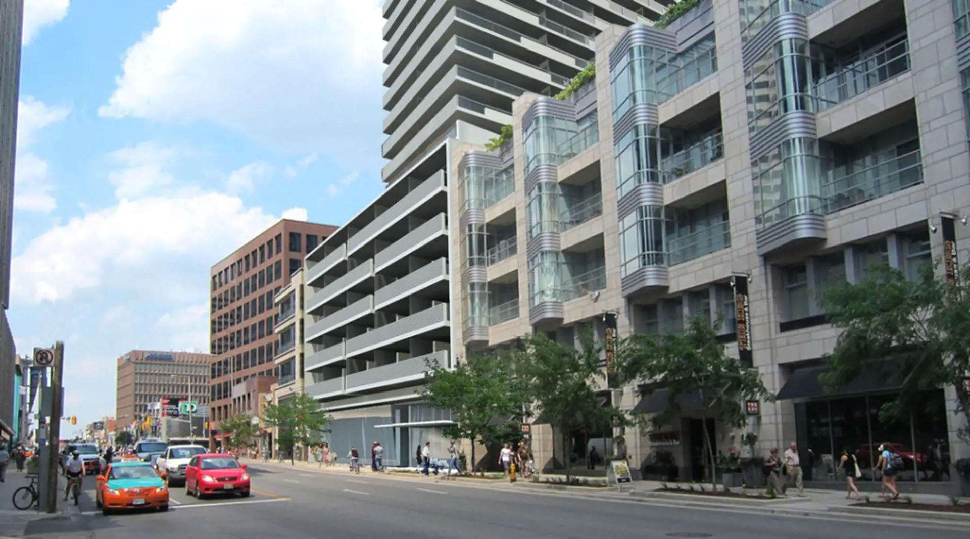 2221 Yonge Condos – image 2