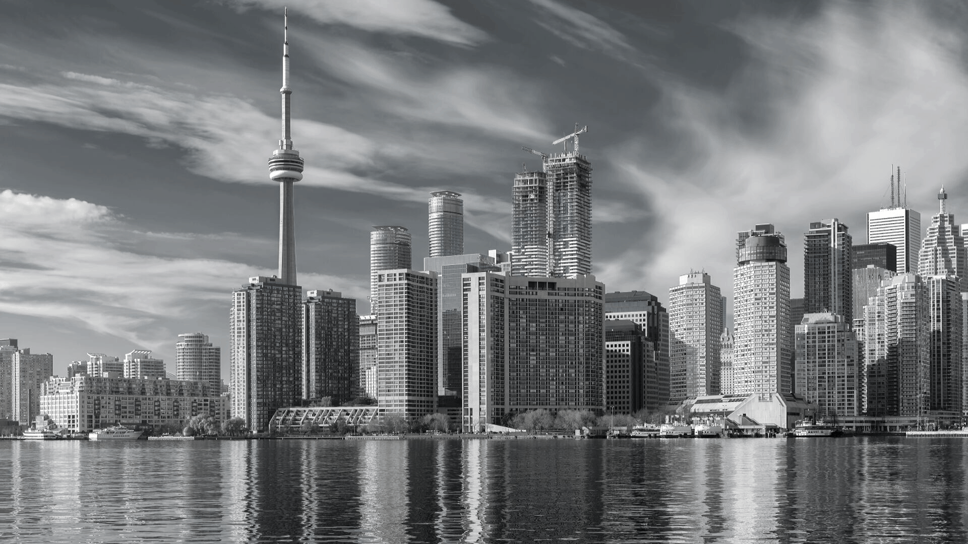 80 Bloor Street West Condos – image 4