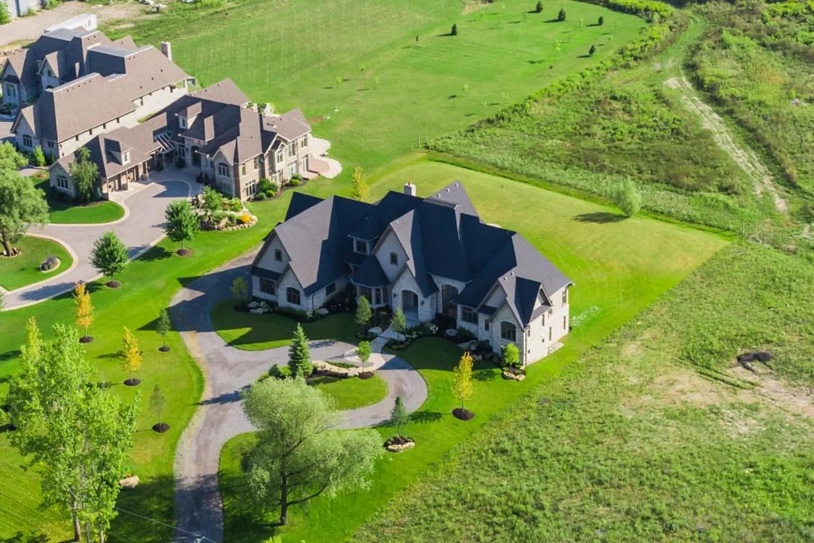 Barclay Fieldstone Estates – image 7