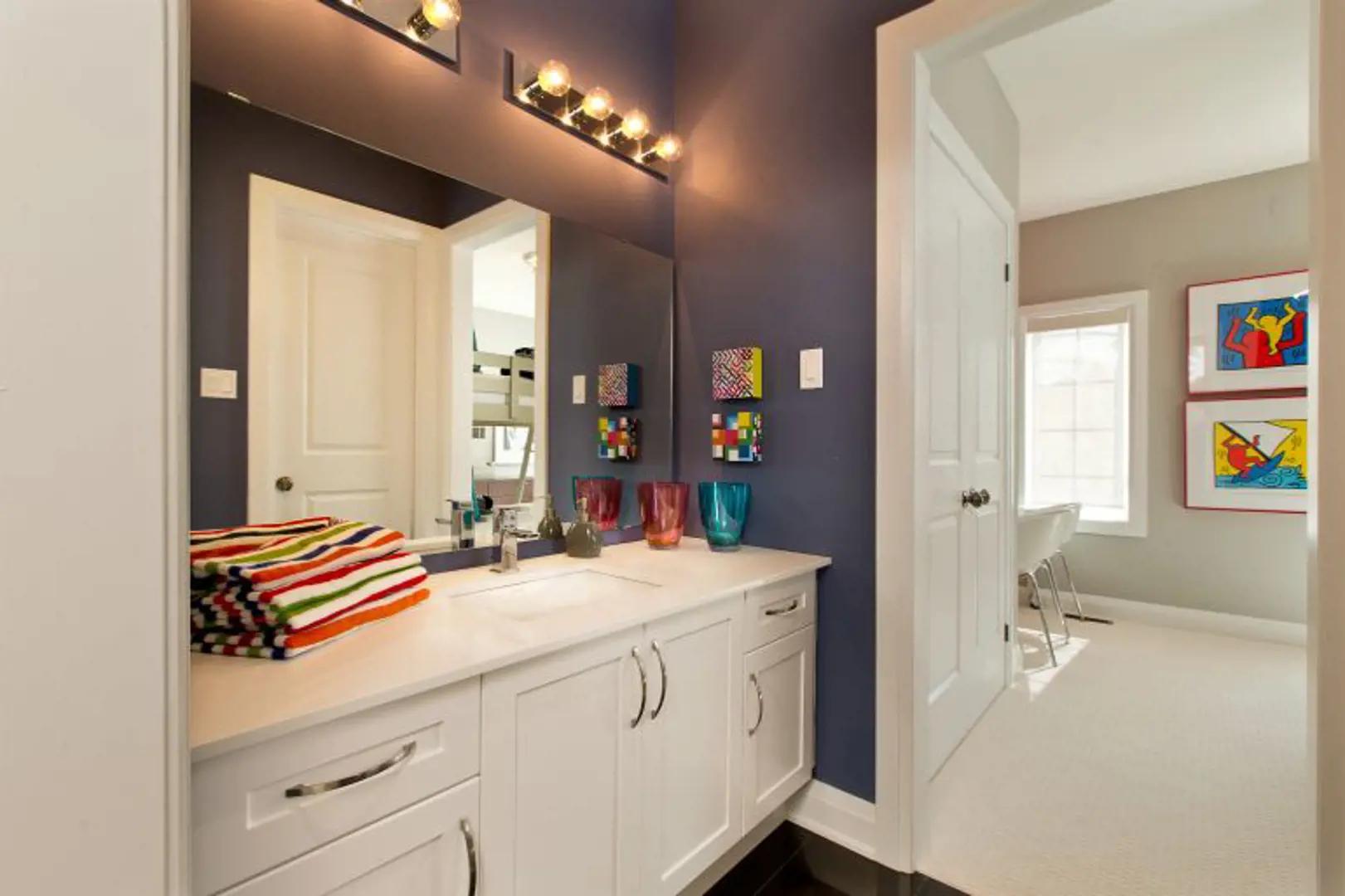 Impressions of Kleinburg – image 3