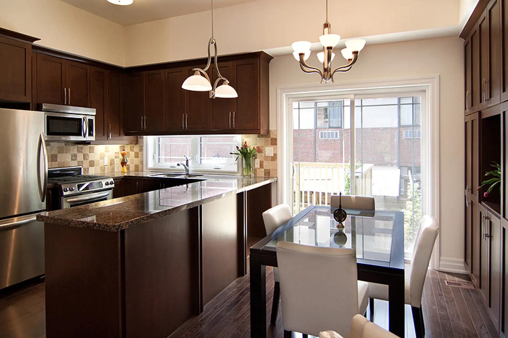 Kimberley Court – image 3