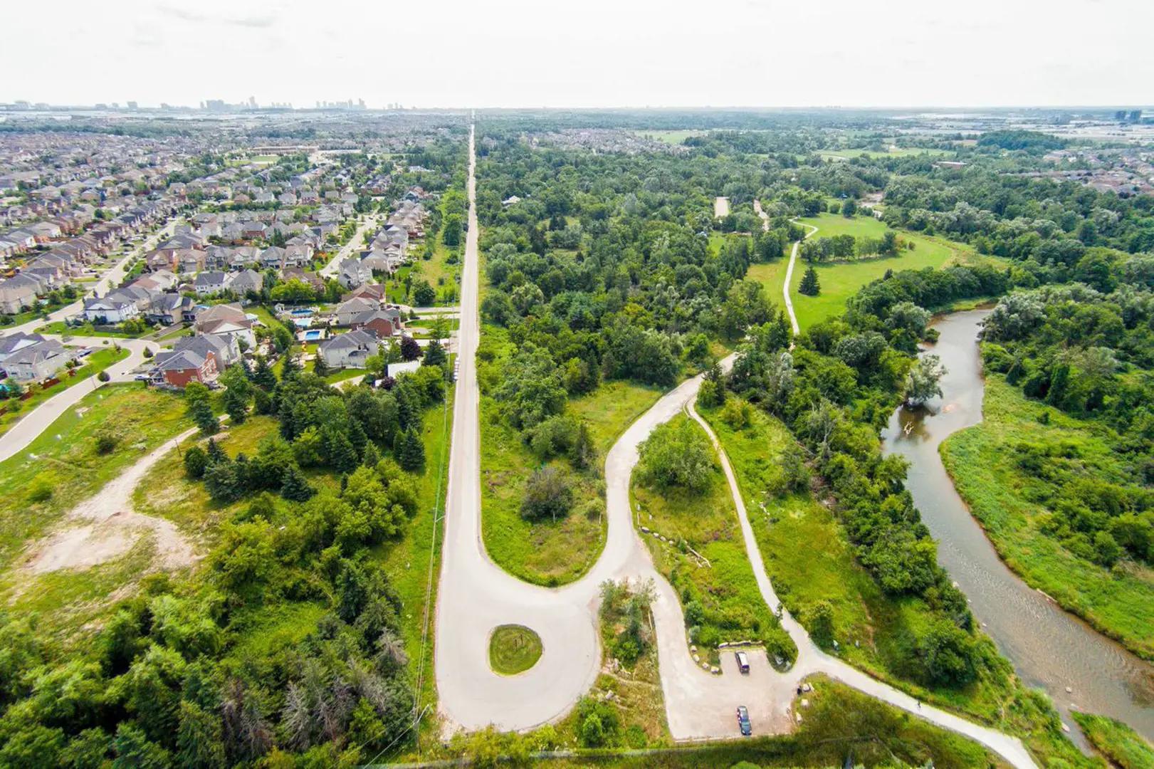 The Crown Collection – image 4